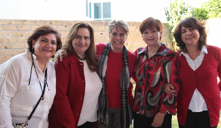  Adriana Guevara, Gabriela Córdova, Tere Zapata, Celina Pérez y Luz Gabriela González.
