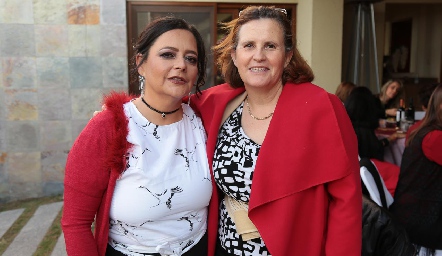  Conchita Vázquez y María Elena Scanlan.