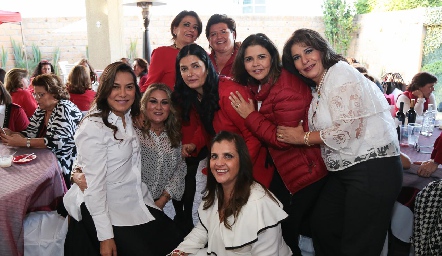 Beatriz Bremer, Paty Valadés, Sabrina Gaviño, Graciela Torres y Lupita González.