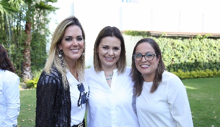  Ana Gaby Lozano, Lorena Torre y Cristina Rangel.