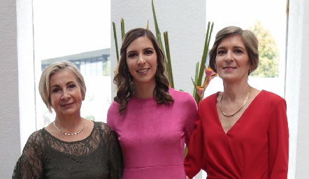 Lula Fernández, Paulina Solano y Cecilia Bárcena.