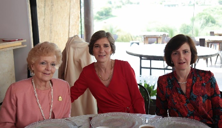 Carmen de Bárcena, Cecilia Bárcena y Mary Carmen Bárcena.