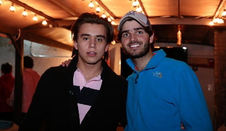  Oscar Ruiz y Santiago Gómez.