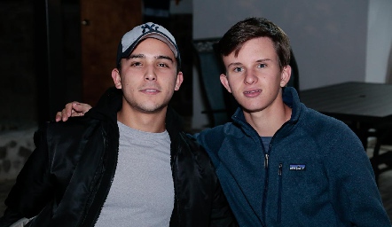 Amigos.