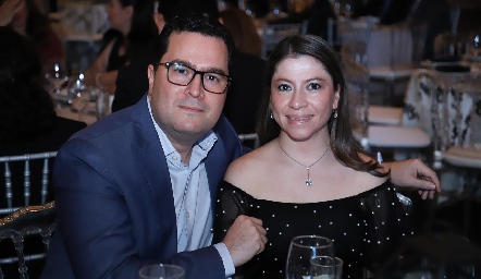  Roger Velázquez y Silvia Guzmán.