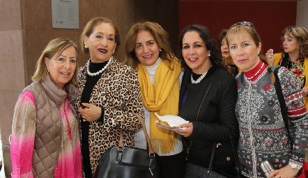 Patricia Villasuso, María Morales, Martha Acevedo, Lila González y Laura Villasuso.