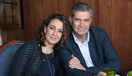  Gloria Martínez y José Luis Leiva.