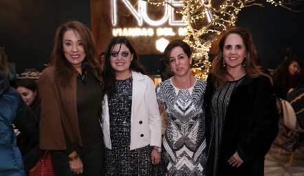  Lorena Herrera, Andrea Gutiérrez, Alejandra Ávila y Gabriela Payán.