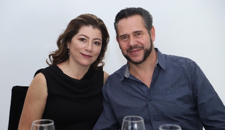  Cristina Pérez y Mauricio Monsiváis.