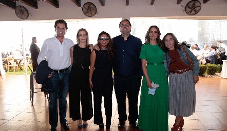  Eduardo e Isa Gómez, Maribel Torres, Moisés Payán, Jimena Ibarra y Marijó Abaroa.