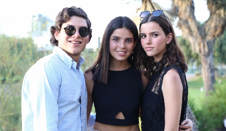  Ro Rubio, Pepi Tobías y Paola.