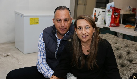  Gerardo Flores y Mónica Álvarez.