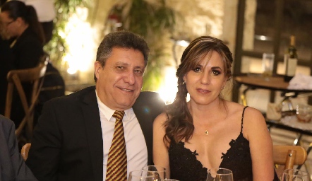 Oscar Cabral y Susana Ayech.