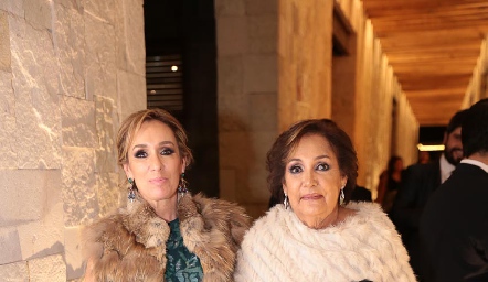  María Elena Ávila y María Elena Ramírez.