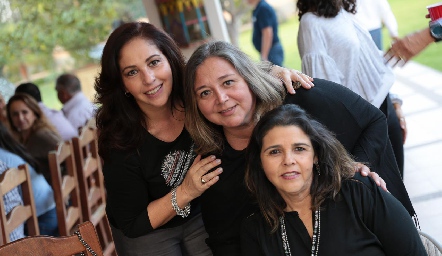 Olga Lorena Castro, Cheli Hinojosa y Paty Valadés.