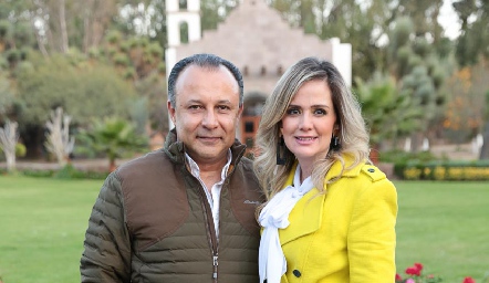  Fernando y Paty Díaz de León.