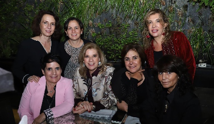  Carmen Bravo, Claudia Ávila, Lety de Alba, Tita García, Benilde Díaz Infante, Ana Laura Villarreal y Claudia Sánchez.