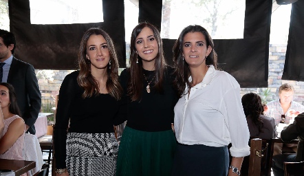  Marcela, Cristina y Daniela Rivero Barret.