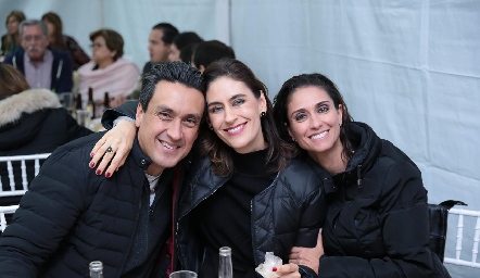  Alejandro Narro, Sofía Hinojosa y Anel Ávila.