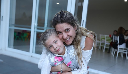 Helena y Lilian Abud.