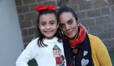 Sofía y Rocío Acevedo.