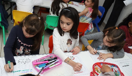  Escribiendo la carta a Santa.