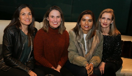  Valeria Ibarra, Prisca Navia, Lorena Torres e Isabel Martí.