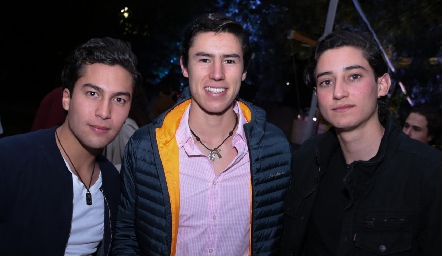  Rafa Villanueva, Juan Carlos y Santiago Rodríguez.