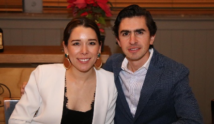  Michelle Cano y Memo Gómez.