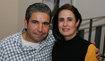  Martín de la Rosa y Ana Paula Gutiérrez.