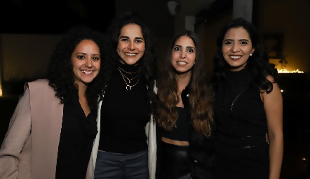  Paulina Silos, Claudia Estrada, Adriana Estrada y Montse.