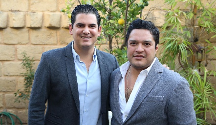  Antonio Morales y Raymundo Blanco.