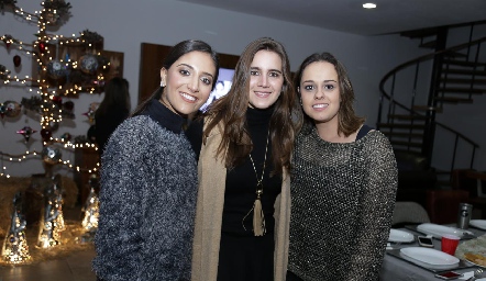  Andrea Alonso, Mercedes Díaz y Alejandra Martínez.