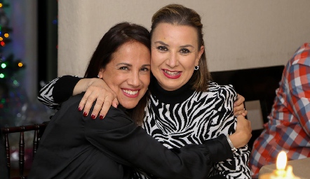  Lety Aguilar y Janet Rodríguez.