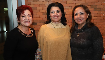  Adela Martínez, Diana Reyes de Romo y Rosy Martínez.