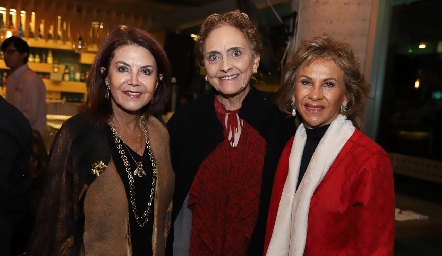  Lourdes Bustos, Toyita de Villalobos y Gloria Estrada.