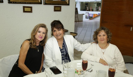  Gaby Pavón, Bertha Ramírez y Martha Delia.