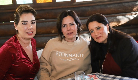  Beatriz Canseco, Ale Martínez y Mariana Millán.