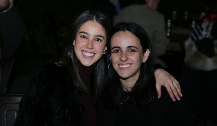  Natalia Navarro y Ceci García.