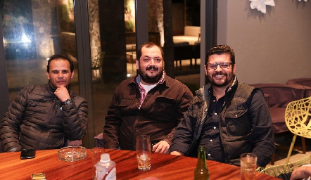  Mauricio González, Carlos Betancourt y Héctor González.