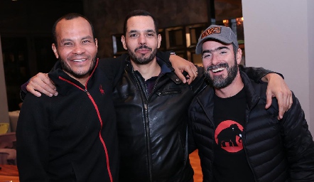  Miguel Fernández, Armando Gutiérrez y Manuel González.