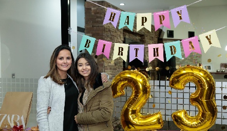 Cumpleaños sorpresa para Ceci Dávila Villalobos.
