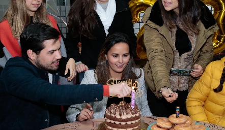 Cumpleaños sorpresa para Ceci Dávila Villalobos.