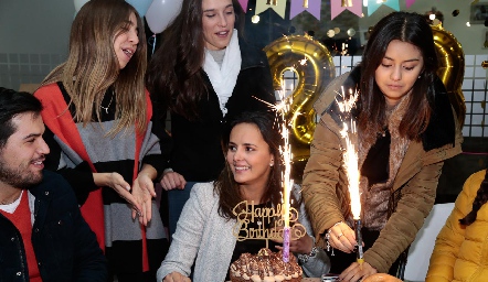 Cumpleaños sorpresa para Ceci Dávila Villalobos.