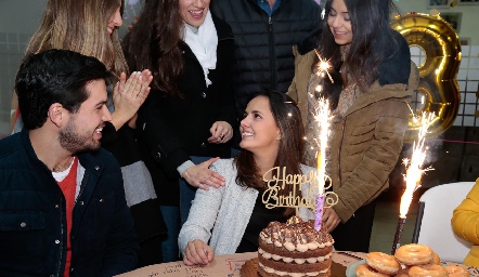 Cumpleaños sorpresa para Ceci Dávila Villalobos.