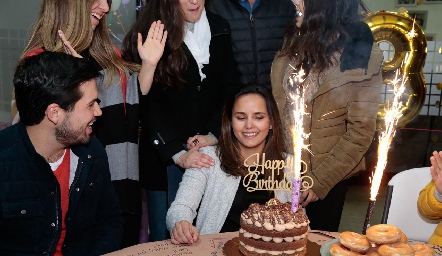 Cumpleaños sorpresa para Ceci Dávila Villalobos.