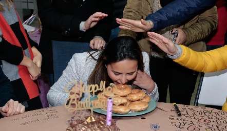 Cumpleaños sorpresa para Ceci Dávila Villalobos.