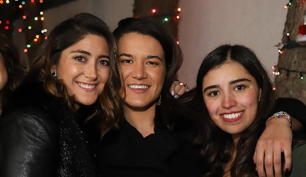  Marcela Villarreal, Regina González y Sofía Faz.