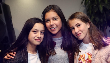  Camila, Julia y María Emilia.