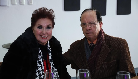  Hilda Romero y Salvado Pedroza.